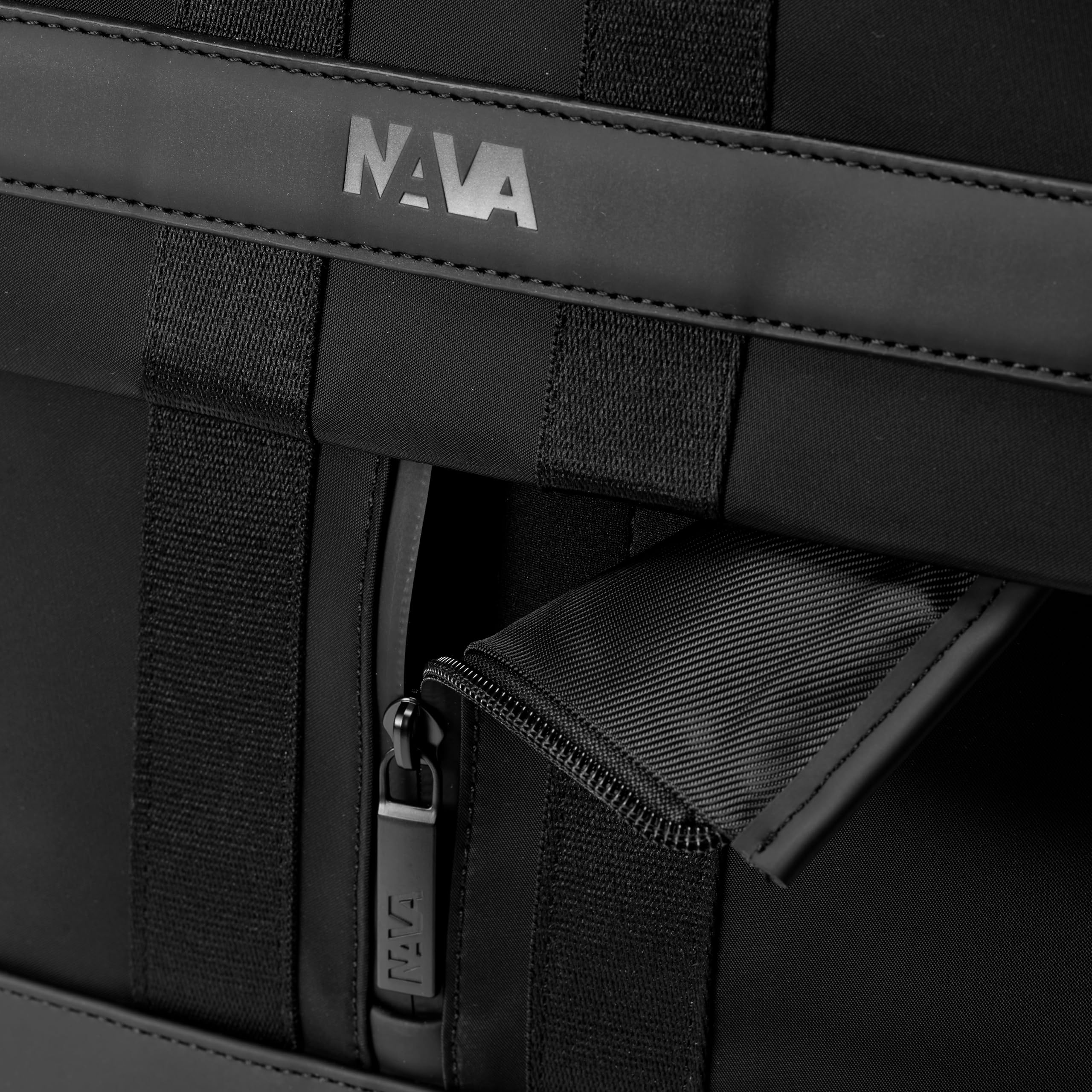 nava-design-uniform-zaino-organizzato-small-con-patta-porta-pc-e-rfid-35-x-30-x- image 3