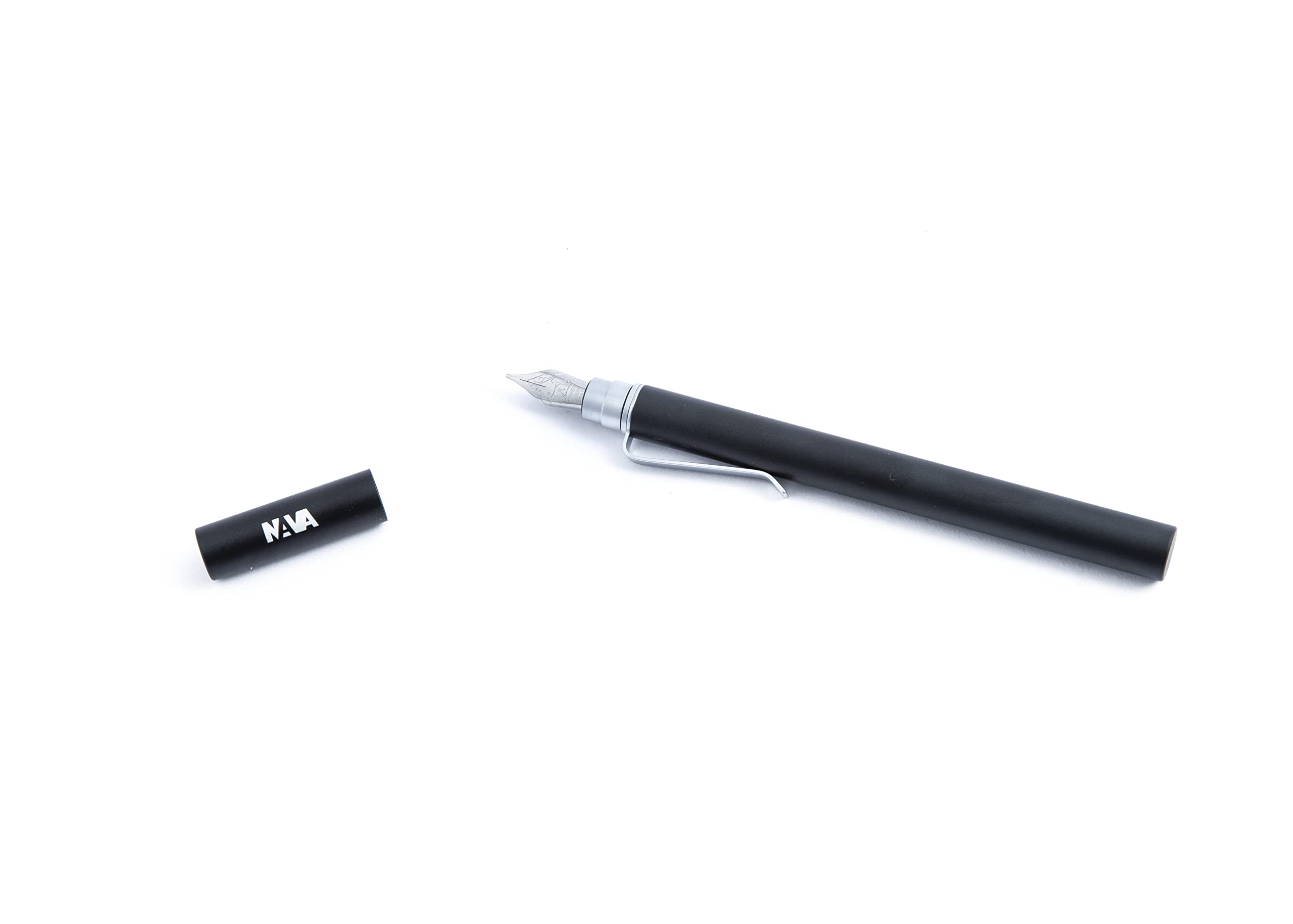 nava-design-magnetica-penna-stilografica-alluminio-nero-argento-tratto-0-6-mm image 2