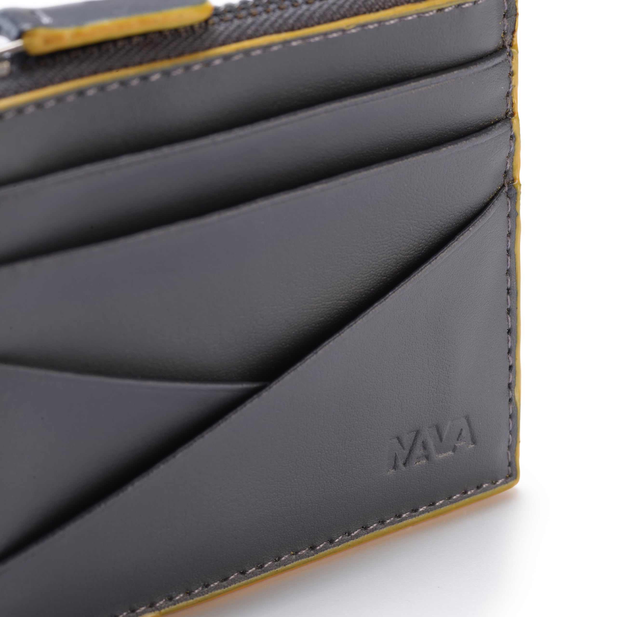 nava-design-metric-portafoglio-pelle-6-carte-con-portamonete-zip-e-rfid image 3