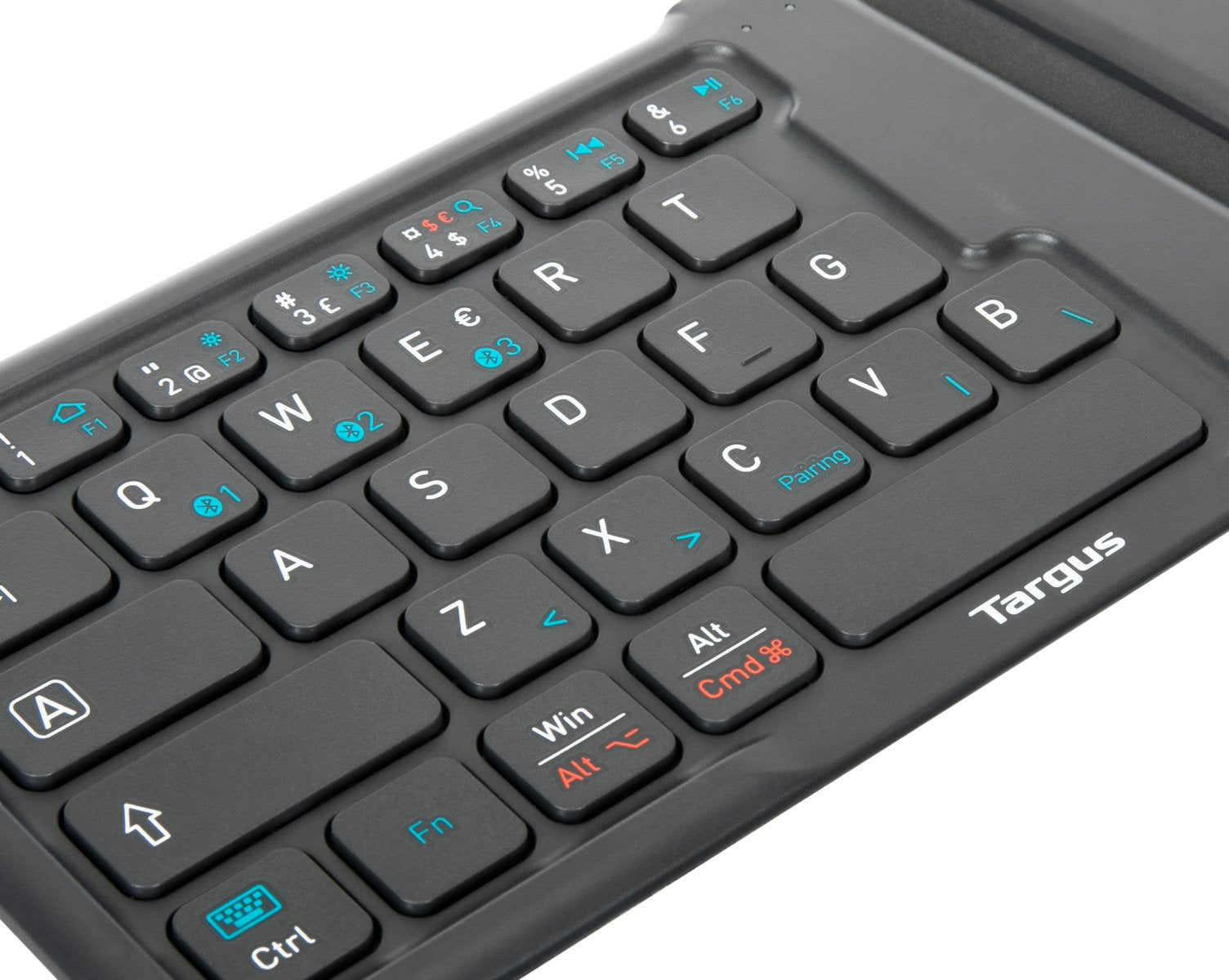 targus-tastiera-ergonomica-pieghevole-antimicrobica-con-layout-nordico image 2