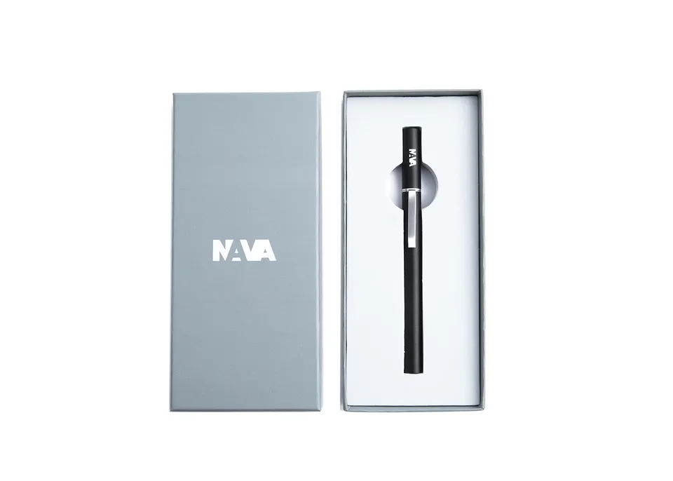 nava-design-magnetica-penna-stilografica-alluminio-nero-argento-tratto-0-6-mm image 1