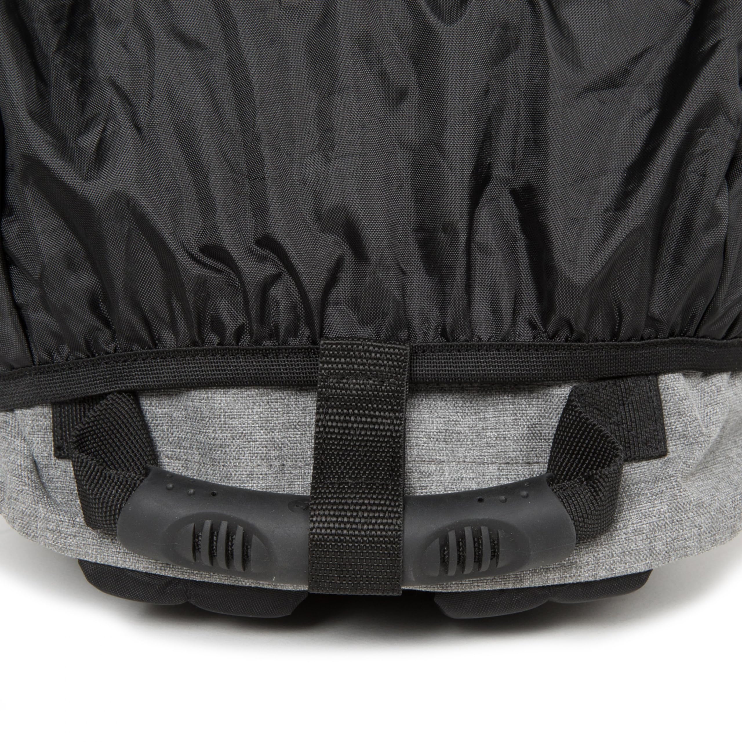 eastpak-cory-copertura-antipioggia-per-zaino-black image 4