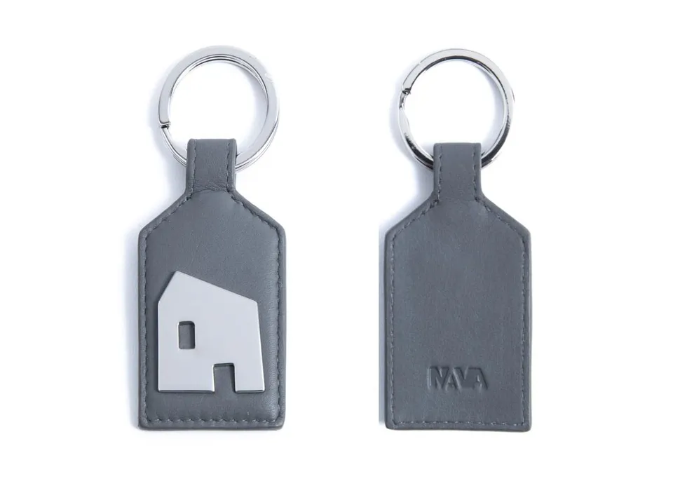 nava-design-smooth-portachiavi-in-pelle-grigia-casa-10-x-4-cm image 1