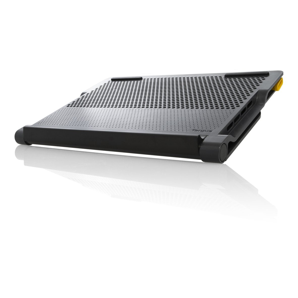 targus-chill-mat-base-raffreddamento-con-hub-4-porte-usb-2-0-nero-grigio image 3
