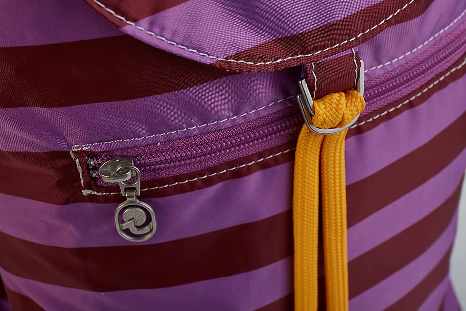 invicta-minisac-next-mini-zaino-compatto-unisex image 4