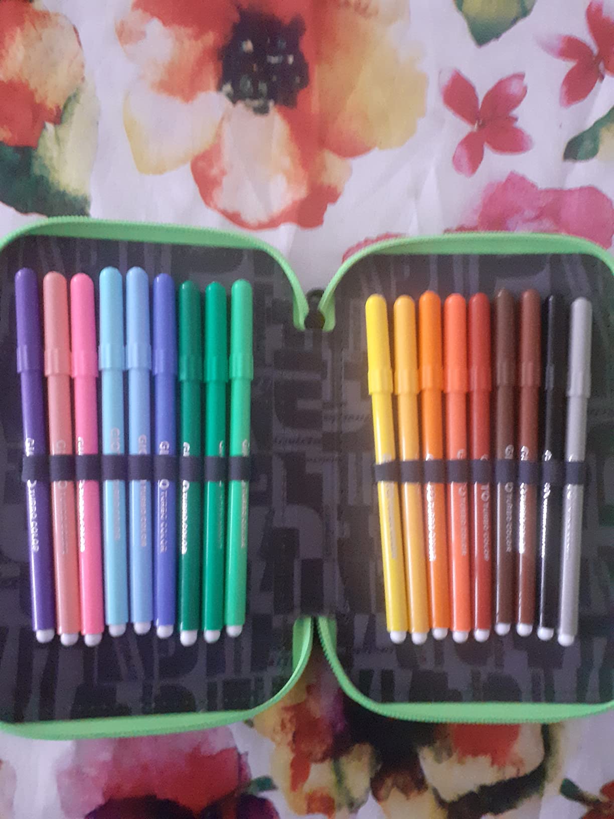 Bello ma colori migliorabili
