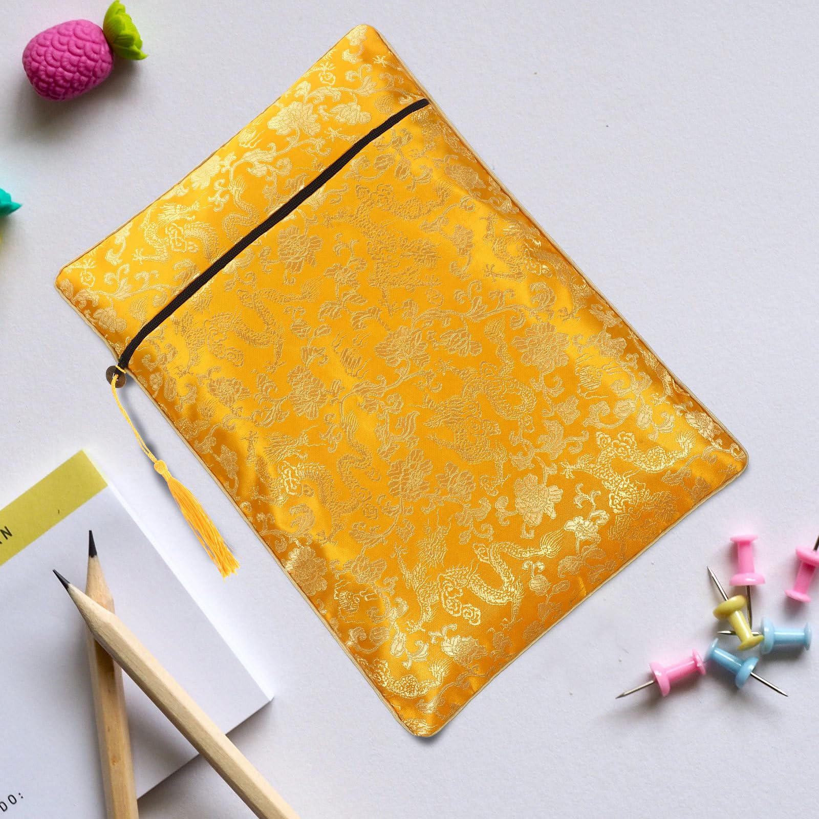 mitama-junior-astuccio-con-zip-giallo-pencil-case-multifunzione-per-scuola-e-not image 6