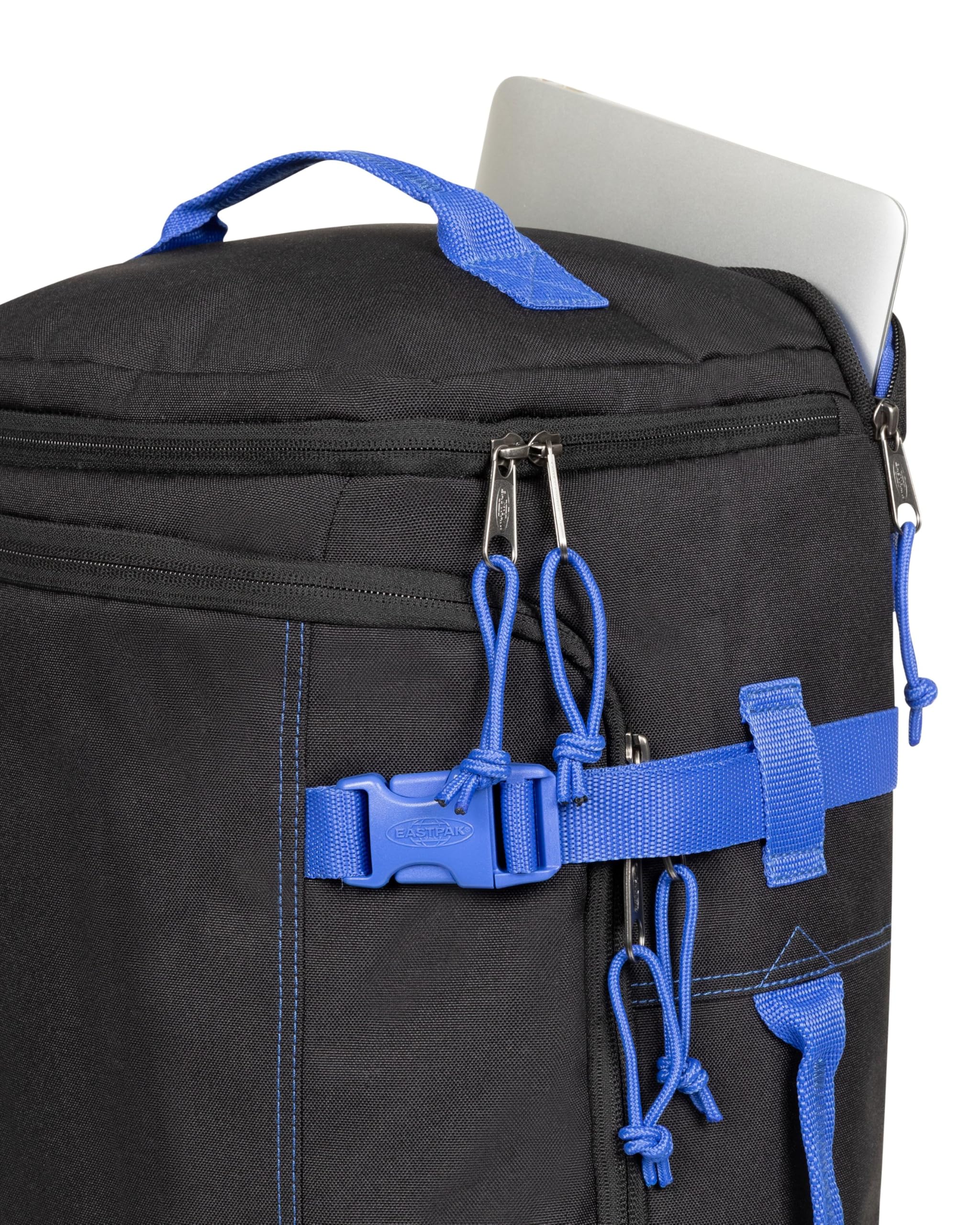 eastpak-carry-pack-borsone-da-viaggio-45-l-laptop-17-contrast-nero-blu image 5