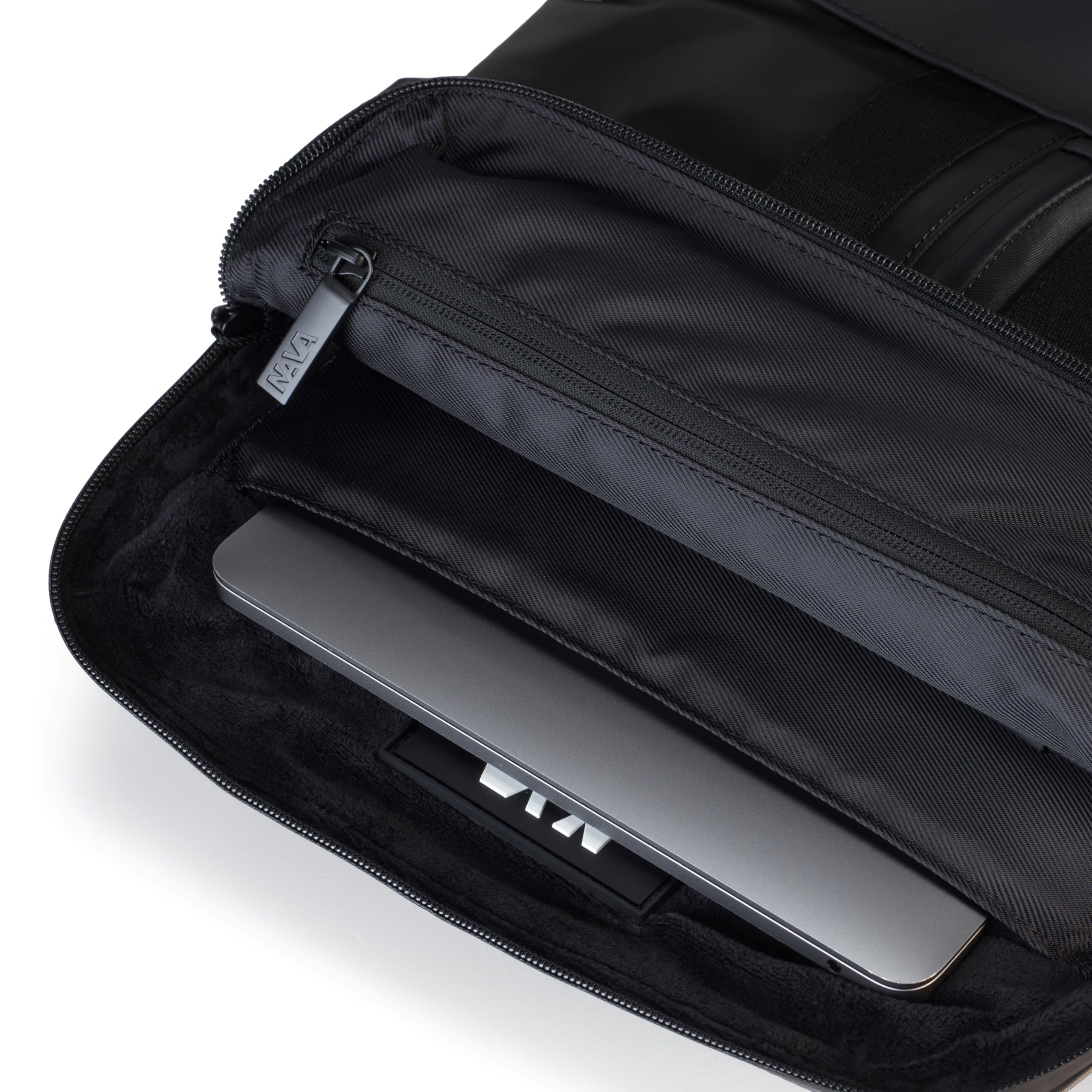 nava-design-uniform-zaino-organizzato-small-con-patta-porta-pc-e-rfid-35-x-30-x- image 4